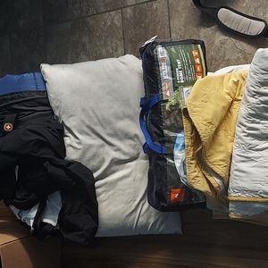 Miscellaneous camping supplies